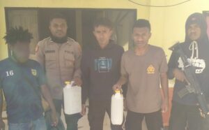 Polres Lanny Jaya Amankan Penjual Miras Jenis CT Bersama BB