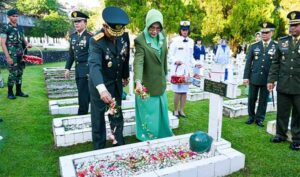 Jelang HUT ke 77 TNI, Pangdam Pattimura Pimpin Ziarah Nasional