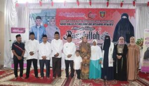 Ustadjah Peggy Melati Sukma Hadiri Peringatan Maulid Nabi Muhammad SAM di Malteng