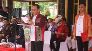 Wagub Orno Kenakan Pakaian Khas Maluku Pimpin Peringatan HSP ke 94 Tahun
