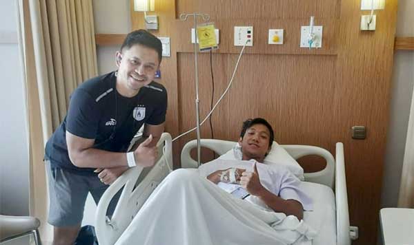 Persipura Bek Syaiful Indra Cahya Operasi