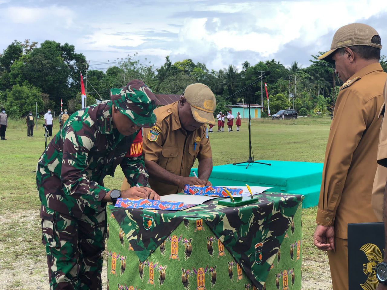 Program TMMD Ke-115 Kodim Biak Numfor Resmi Dimulai 1 WhatsApp Image 2022 10 13 at 14.01.22