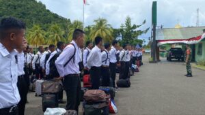 Dandim Yawa Lepas 99 Orang Pemuda Ikut Seleksi Cata PK Gel  II TA 2022