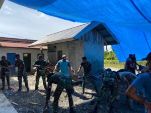 Kodim Yahukimo Gelar Karya Bakti Pembangunan Gereja Bethel Indonesia Dekai