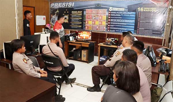 Humas Polresta Jayapura Kota Gelar Giat Optimalisasi Manajemen Multimedia bagi Polsek Jajaran 1 IMG 20221108 WA0011