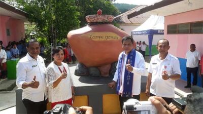 Penjabat Wali Kota Apresiasi Inisiatif SMPN 19 Ambon Pertahankan Tradisi Tampa Garam