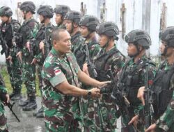 Danrem 173 PVB Kunjungi Satgas Organik Yonif RK 113/JS di Puncak Jaya
