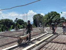 Personel Kodim Yahukimo Bantu Pembangunan Gereja GKI Efratha di Jayapura
