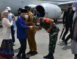 Pangdam Pattimura Sambut Wapres di Bandara Pattimura Ambon