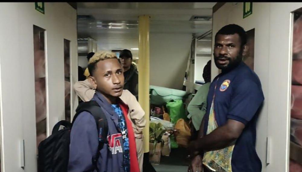 berita 220611031151 sembilan lulusan p2tim teluk bintuni berangkat kerja ke morowali