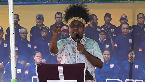 Bupati Biak HAN Otsus merata omong kosong