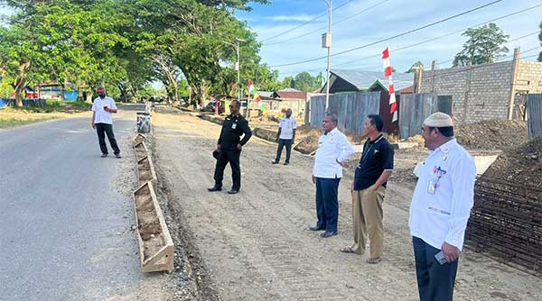 Bupati Kasihiw Pastikan Pelebaran Ruas Jalan Dua Jalur Tuntas di 2023 1 Bupati Telbin Dua Ruas Jalan Rampung 2023