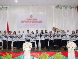 Widya Pratiwi Hadiri Pelantikan Perempuan PGRI Maluku