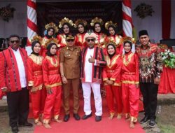 Sekda Maluku Hadiri Peringatan Penaikan Merah Putih Pertama di Negeri Hitumessing