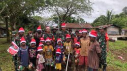 Semarak Natal, Kodim 1715/ Yahukimo Bagikan Bingkisan Dan Topi Natal 13 WhatsApp Image 2022 12 12 at 19.23.23