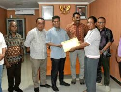 Pemkab Biak Terima SK Pelimpahan Guru SMA-SMK dari Provinsi
