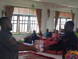 Musa Dowansiba Bantu Rp 300 Juta Bangun Pagar GPKAI Bethel Sakumi Pegaf