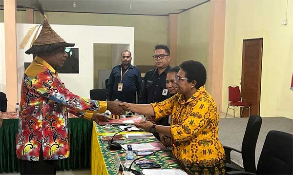 KPU Papua Bacalon DPD RI Yakonias Swabra
