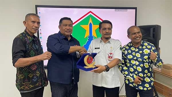 Sekkot Ambon diterima Asisten I Kota Malang