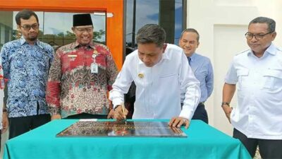 Wattimena Resmikan Gedung Rumah Kemasan Kota Ambon
