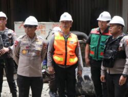 Wakapolda Papua Tinjau Lokasi Longsor di Mile 74 Tembagapura