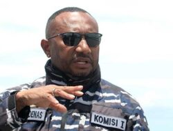 Ajak Masyarakat Awasi Dana Otsus, Mandenas : Itu Bukan Milik Raja-raja Kecil di Papua
