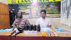 Polisi Kembali Sita Barang di Lanny Jaya, 8 HT Diduga Milik Simpatisan KKB 11 Kapolres Lanny Jaya Rilis 8 HT Simpatisan KKB