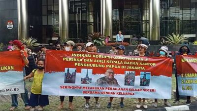 Warga Papua Demo di KPK