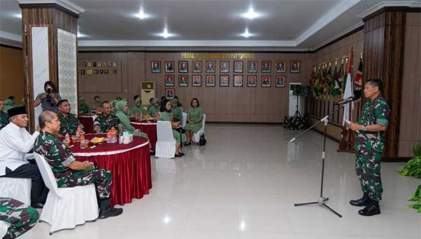 Ini Pesan Pangdam Pattimura saat Pimpin Laporan Korps Kenaikan Pangkat 1 IMG 20230404 WA0000