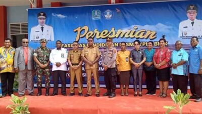 Wakil Ketua DPRD Biak Hadiri Peresmian Gedung 2 Lantai SMP YPK I