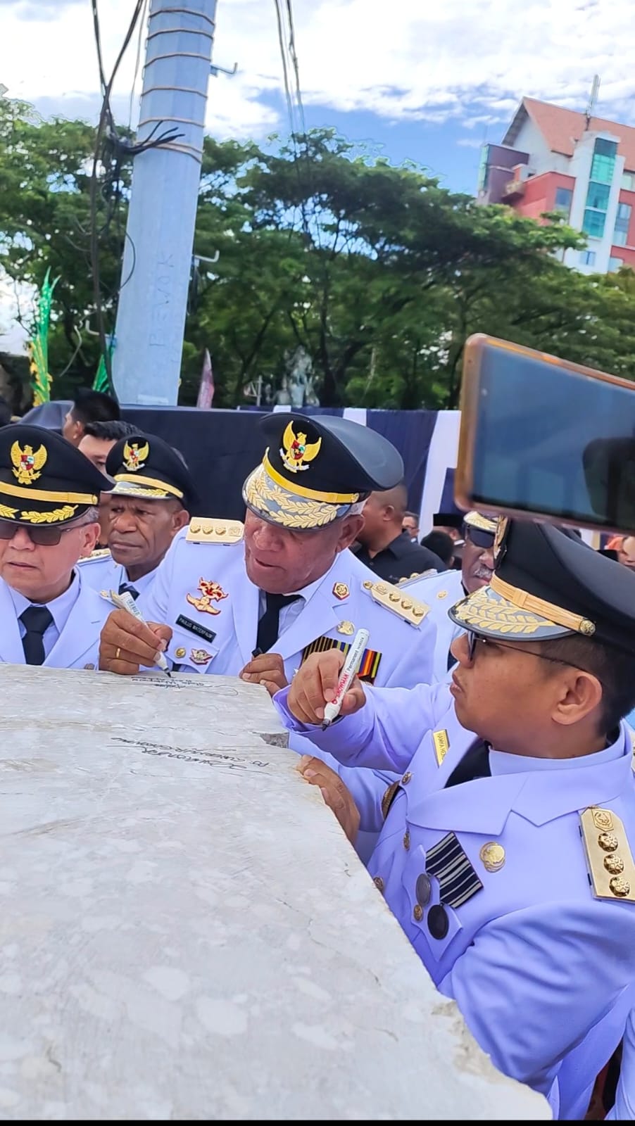 Ikut Tanda Tangani Prasasti, Waterpauw : Bukti Sepakat Manfaatkan Kebijakan OTDA 1 IMG 20230430 WA0059