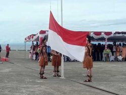 Pimpinan-Anggota DPRD Biak Hadiri Upacara Hardiknas 2023, Berlangsung di Atas Laut