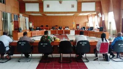 DPRD Biak Gelar RDP Terkait Pemalangan Kantor dan Dana BLT Kampung Yenusi