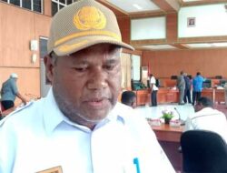 Begini Penjelasan Kadistrik Biak Timur Soal Pemicu Aksi Palang Kantor di Yenusi