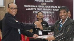 Resmi Daftar di KPU Maluku, Melki Frans Siap Bersaing dengan 4 Petahana DPD RI 17 IMG 20230510 200730