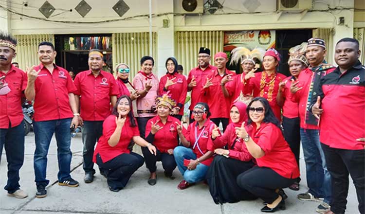 PDIP Kota JPR dafat 35 Bacaleg di KPU2