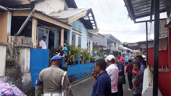 Penjabat Wali Kota Ambon bersama OPD Teknis Tinjau 2 Lokasi Kebakaran 1 Pj Walkot Ambon Kebakaran Pandan Kasturi