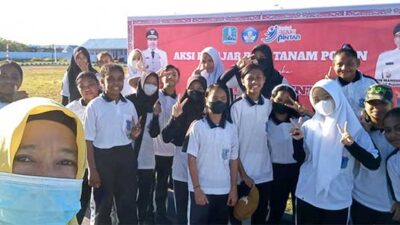 SMPN 3 Biak Terlibat Aksi Tanam Ribuan Pohon Guna Penghijauan Kota