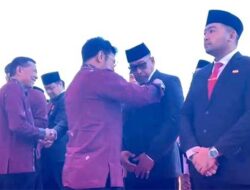 Gubernur Murad Ismail Terima Tanda Jasa Satyalencana Wira Karya dari Presiden RI