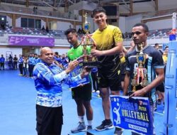 Tutup Turnamen Voli HUT Bhayangkara ke 77, Begini Pesan Kapolda Papua