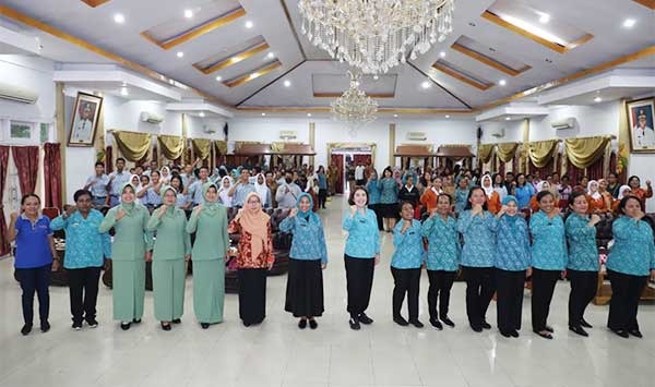 Hadiri Giat Sosialisasi TP PKK di Fakfak, Ny Roma Waterpauw Beri Pesan Penting 1 IMG 20230621 WA0003
