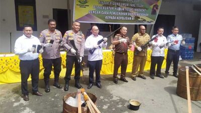 Wakapolres Keerom Hadiri Pemusnahan Barang Bukti oleh Kejari Jayapura