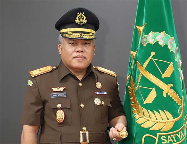 Kajati PB H Siregar