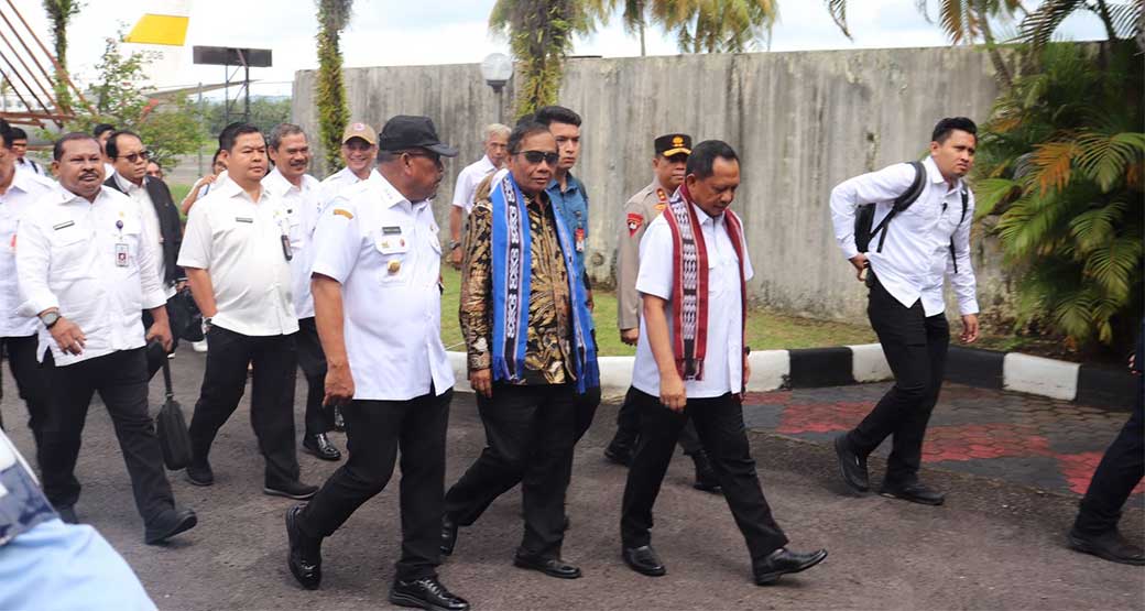 Menkopolhukam dan Mendagri Gerbangdutas 2023 Kor