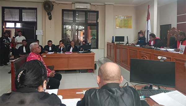 Kasus Plt Bupati Mimika Kembali Disidang : JPU Tetap Pakai Materi Lama, Hilangkan Pasal KKN 1 Sidang Plt Bupati Mimika Perkara 2