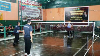 Wakapolda Pap Turnamen Badminton Polda Pap