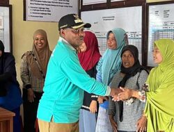 Bupati Kasihiw Dorong Kampung-kampung di Teluk Bintuni Berkreasi