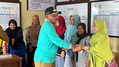 Bupati Kasihiw Dorong Kampung-kampung di Teluk Bintuni Berkreasi
