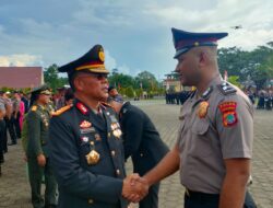 HUT Bhayangkara ke-77, Ratusan Personil Polda Papua Barat Terima Pangkat Baru