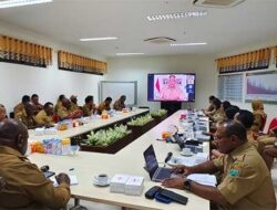 Evaluasi Penanganan Stunting-Kemiskinan Ekstrem di Papua Barat, Pj Gubernur Tekankan Ini
